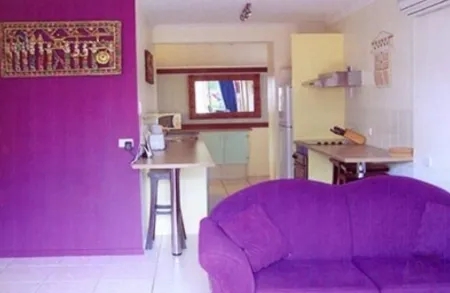 2 Bedrooms House Rental in Holloways Beach, Australia