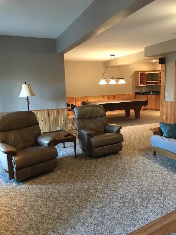 4 Bedrooms House Rental in Iowa, USA