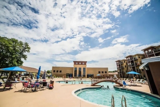 3 BR Private Pool condo Rental in Arnolds Park, Iowa