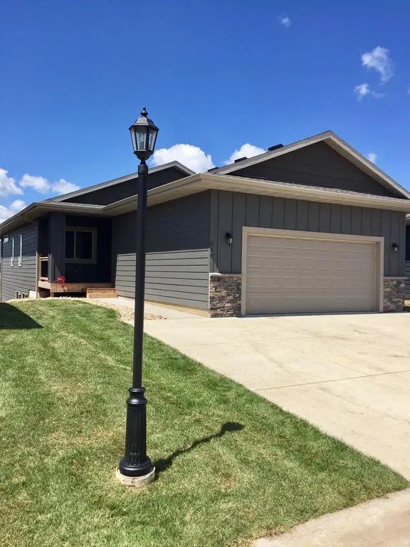 5 Bedrooms Cabin Rental in Arnolds Park, Iowa