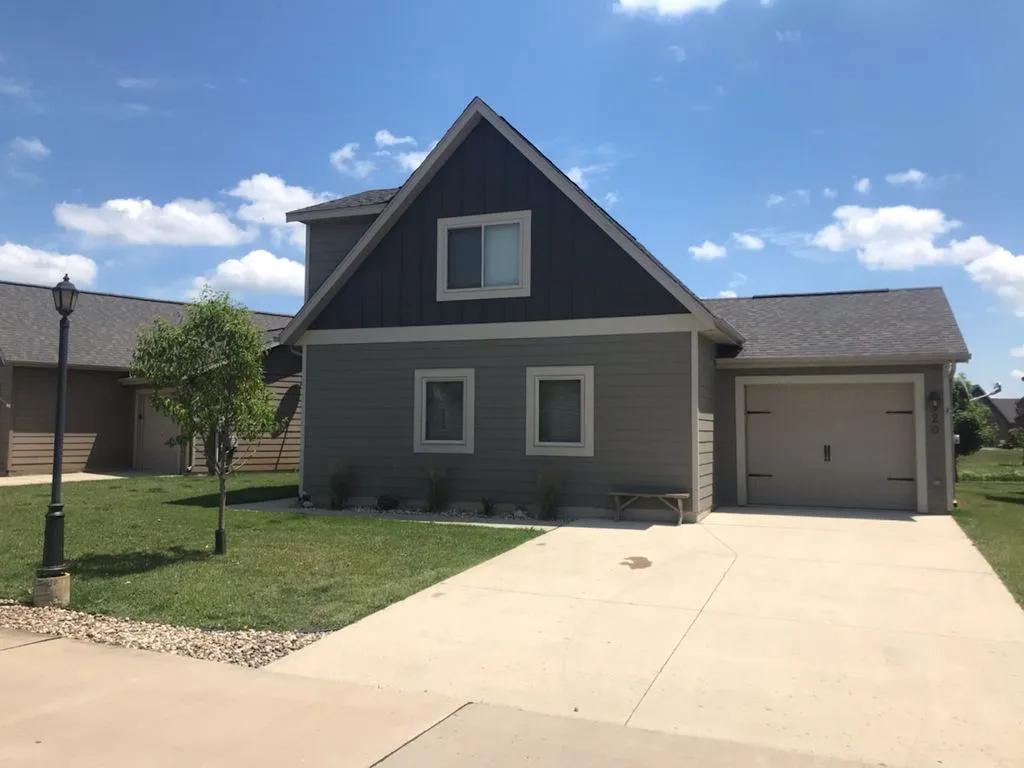 2 Bedrooms Pet Friendly Cabin Rental in Iowa, USA