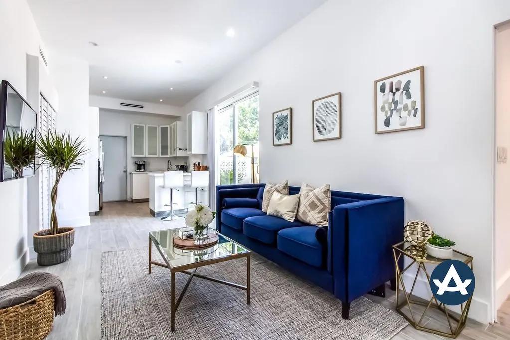 3 Bedrooms House Rental in Coral Way, Florida