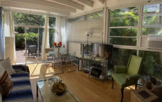 2BR/1BA Like house-COCONUT GROVE top location-garden+terrace-pet