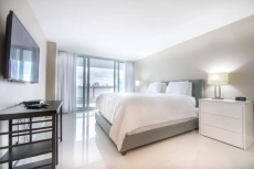 Downtown Miami 3742 | 1BR Waterfront Condo-Hotel | Free Valet Parking