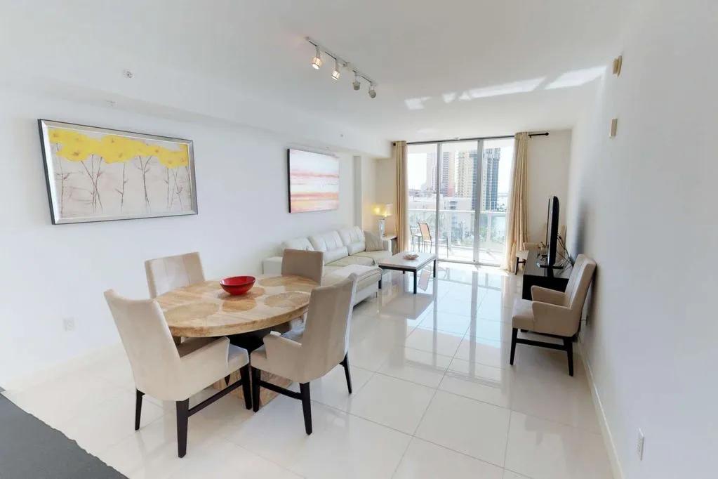 2 Bedrooms Condo Rental in Fort Myers, Florida