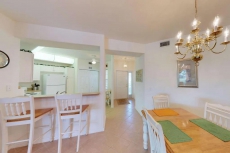 Beautiful Ground Floor Unit, Free WiFi, Social Club Membership Included, Enjoy Country Club Living!