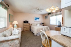 Polynesian Village 11, Sleeps 3, Studio, Beach View