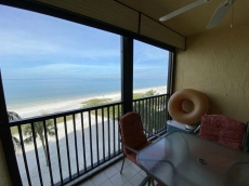 Cane Palm #404: 2 BR, 2 BA Condominium in Fort Myers Beach, Sleeps 6