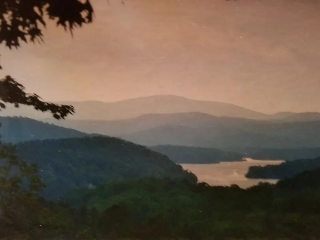 3 Bedrooms Cabin Rental in Clayton, Georgia