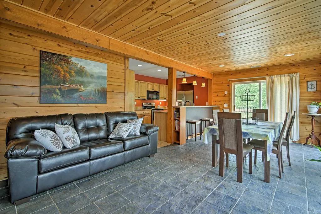 3 Bedrooms House rental in Hiawassee, Hiawassee Home w/Boat