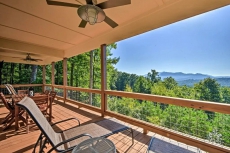Hiawassee Home w/ Views <1 Mi to Lake Chatuge
