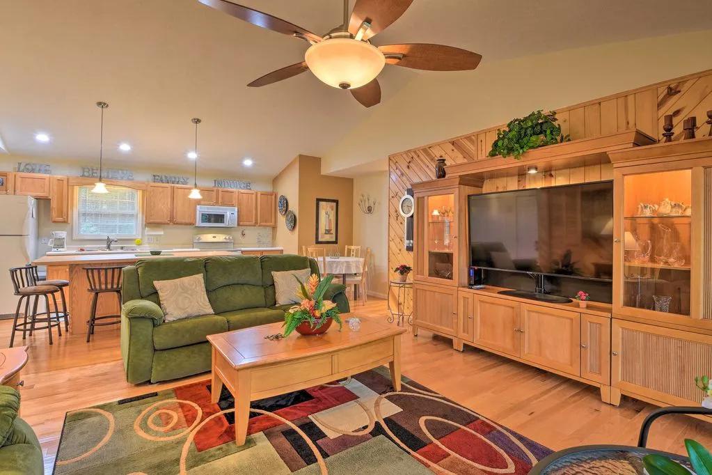 2 Bedrooms Apartment Rental in Hiawassee, Georgia