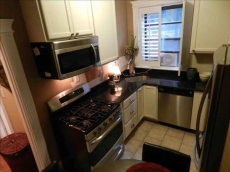 BACK BAY walk to Berklee, Northeastern, Newbury St