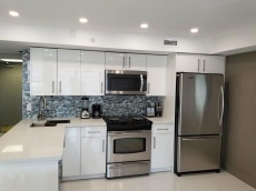 Beachfront Luxury 4 Bedroom Ocean Views - 1003