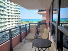 Beachfront Luxury 3 Bedroom Miami Condo - 718
