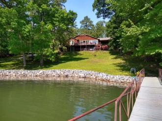 Condo rental in Gilbertsville, Kentucky