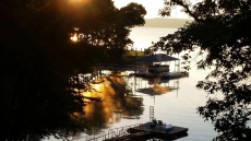 Stay on Kentucky Lake! Use the dock and boat ramp!
