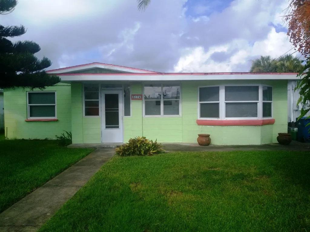 2 Bedrooms House Rental in Daytona Beach Shores, Florida