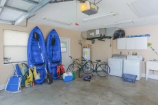 Relax at Private Sandy Beach Aqua Pool House with FREE Bikes & Kayaks for Two!
