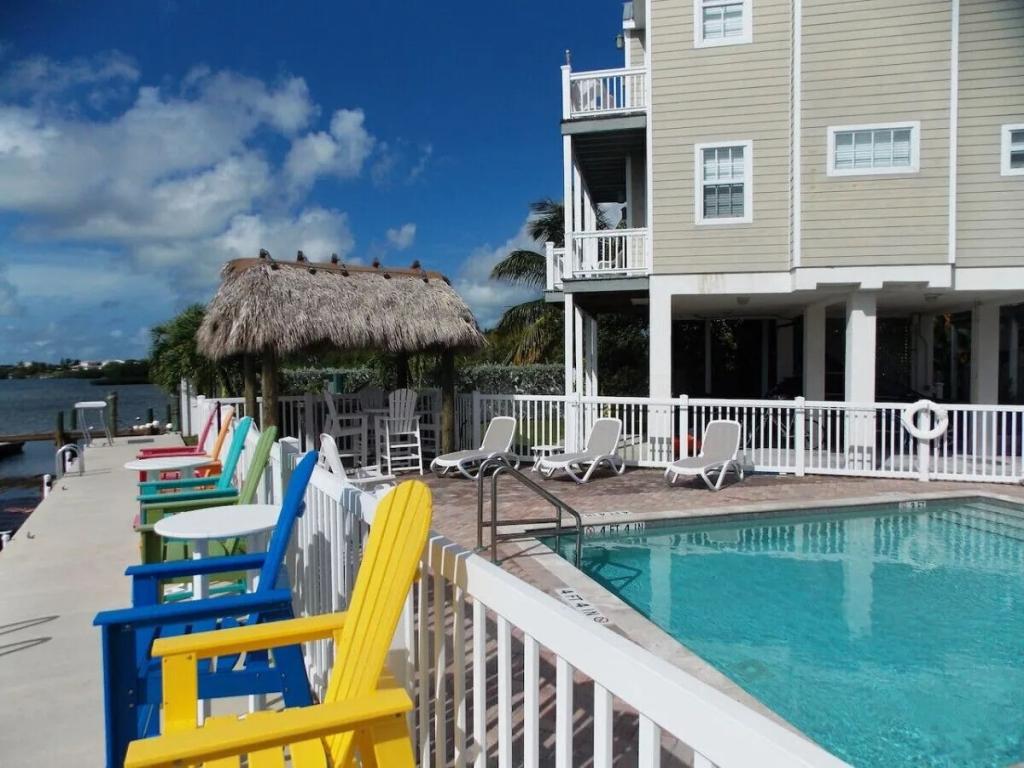 2 Bedrooms Oceanfront House Rental in Cudjoe Key, Florida