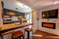 Unique 1 bedroom sleeps 2-5 wood sauna swimming