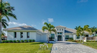 4 BR Private Pool Villa Rental in Cape Coral, Florida