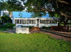 2 Bedrooms Condo Waterfront Key