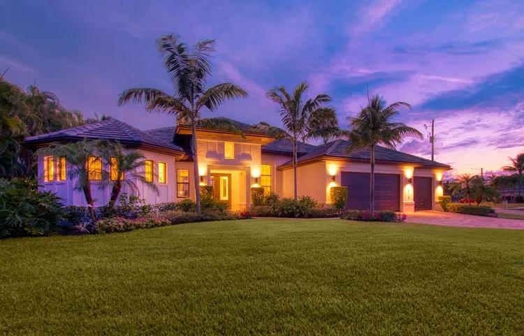 3 Bedrooms Villa Rental in Cape Coral, Florida