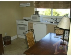 1 Bedroom Condo 2951 South