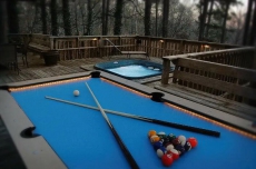 Tall Pines Sanctuary - Home in a 40 Acre Forest Game Table HotTub Bunk Room very private