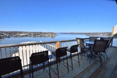 *SLEEPS 12* - 5 BD/3BA *GREAT VIEW OF MAIN CHANNEL*UNIT 944*REMODELED!