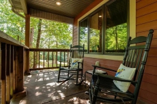 Woodsong Cottage - Charming 2BR Secluded Cottage Near Branson on 40 Acres Hot Tub Foosball Table