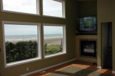 Oceanfront Retreats and Reunions, for up to 24 People!