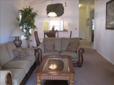 Shorewalk Condo, Newly Redecorated with Lake View