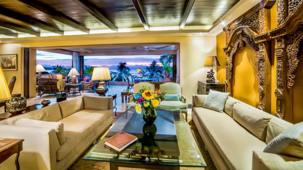 4 Bedrooms Beachfront, Villa Rental in Punta Mita, Nayarit