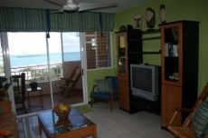 3 Bedrooms Townhome 3 Bedroom