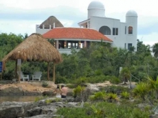 4 Bedrooms Townhome Blue Tang