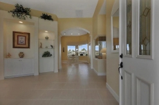 LARGE HOME WITH FANTASTIC WATERVIEW & SUNSETS