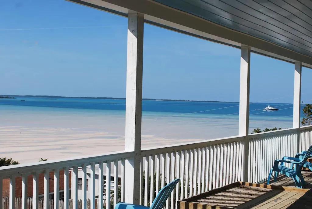 5 Bedrooms House rental in Dunmore Town, Bahamas