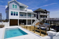 NEW Waterfront Luxury House, Boat Lift, Fishing Dock, Swimming Pool, Great Views