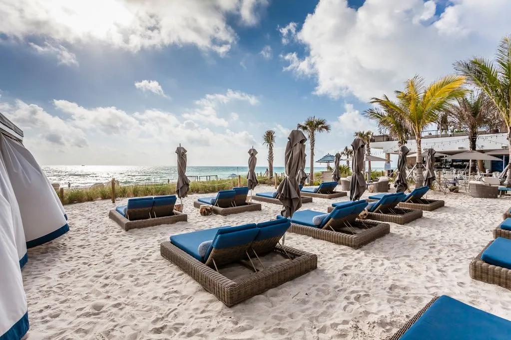 2 Bedrooms Apartment Rental in Hallandale Beach, Florida