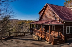 Cozy Log Cabin - Fireplace - Hot Tub - Views