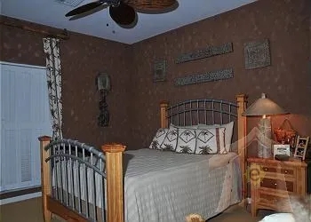 4 Bedrooms Estate Bayfront Estate