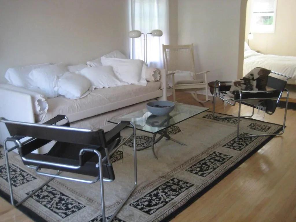 1 Bedroom House Rental in Los Angeles, California