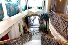 7 Bedrooms Estate 69 Beach