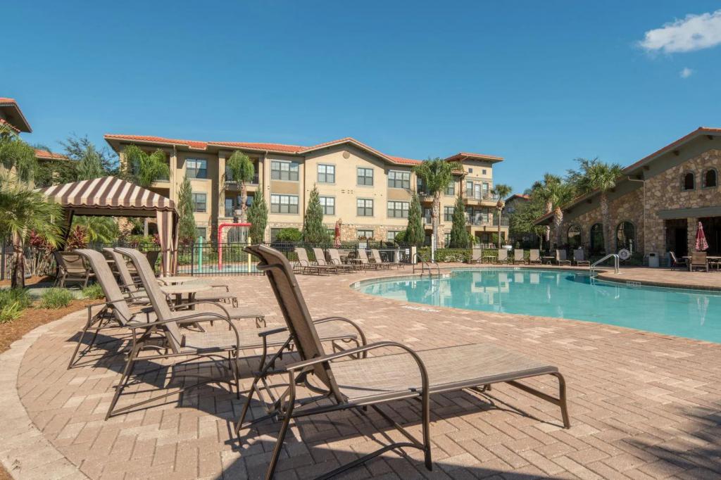 4 Bedrooms Condo Rental in Davenport, Florida
