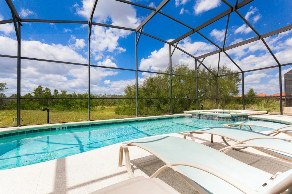 4 Bedrooms Villa Rental in Davenport, Florida