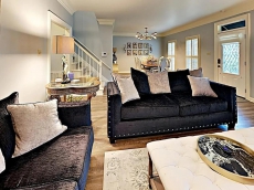 Cozy livingroom dining combo