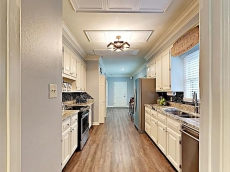 full kitchen