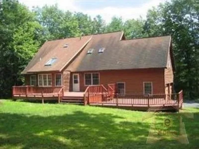 4 Bedrooms House Rental in Camelback, Pennsylvania